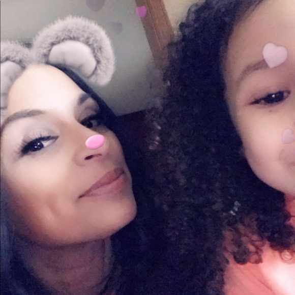 Meet your Posher, Alicia - Picture 5 of 5